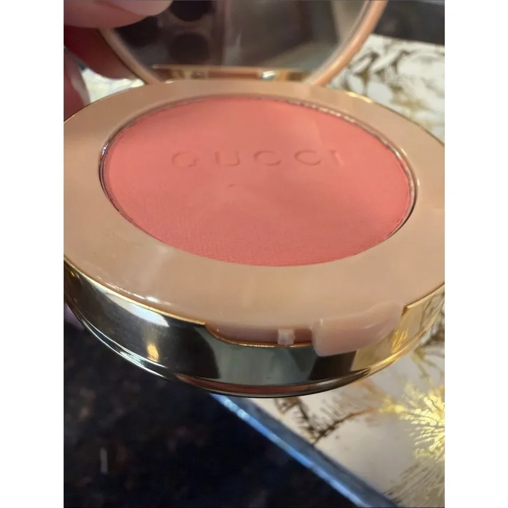 New Gucci #01 SILKY ROSE Luminous Matte Beauty Blush